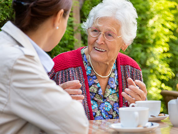 Dementia patient care at Glanmarlais Care Home Carmarthenshire